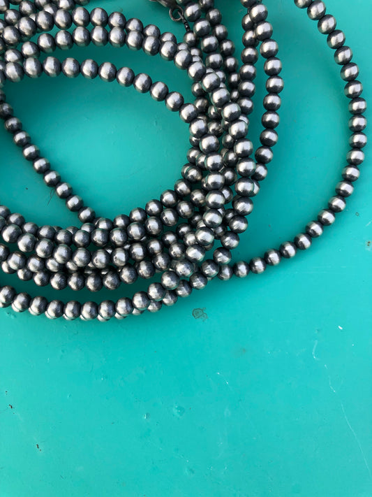 Navajo Pearls (4mm)