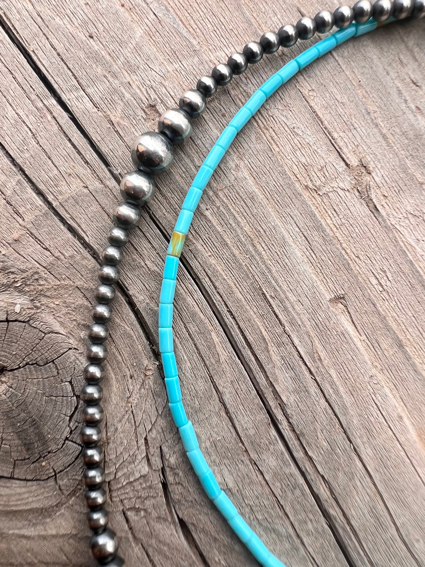 Flaca Strand Necklace